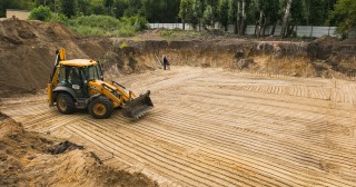 Разработка котлована Чернушка, цена от 318 руб./м3.